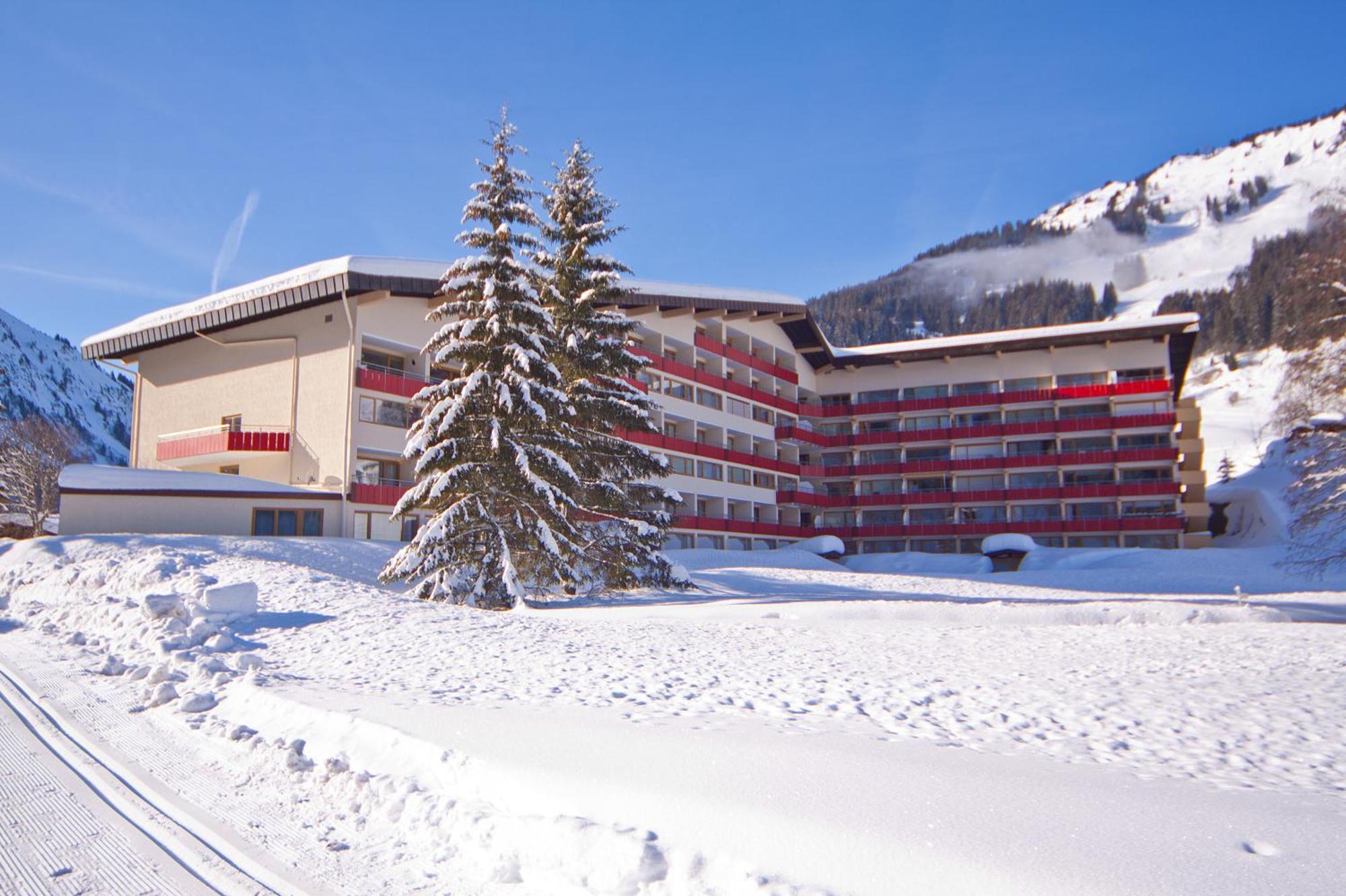 Aparthotel Kleinwalsertal Mittelberg Eksteriør billede